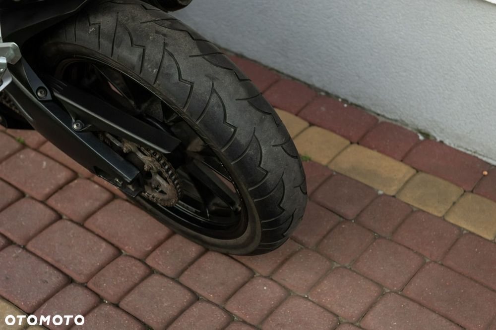 Yamaha YZF - 8