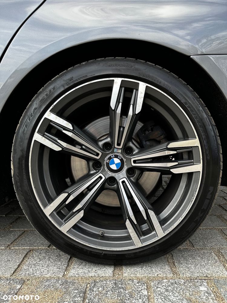 BMW Seria 5 530d xDrive - 12