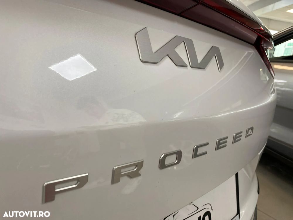 Kia Pro Ceed ProCeed 1.5 T-GDI 7DCT GT Line - 11