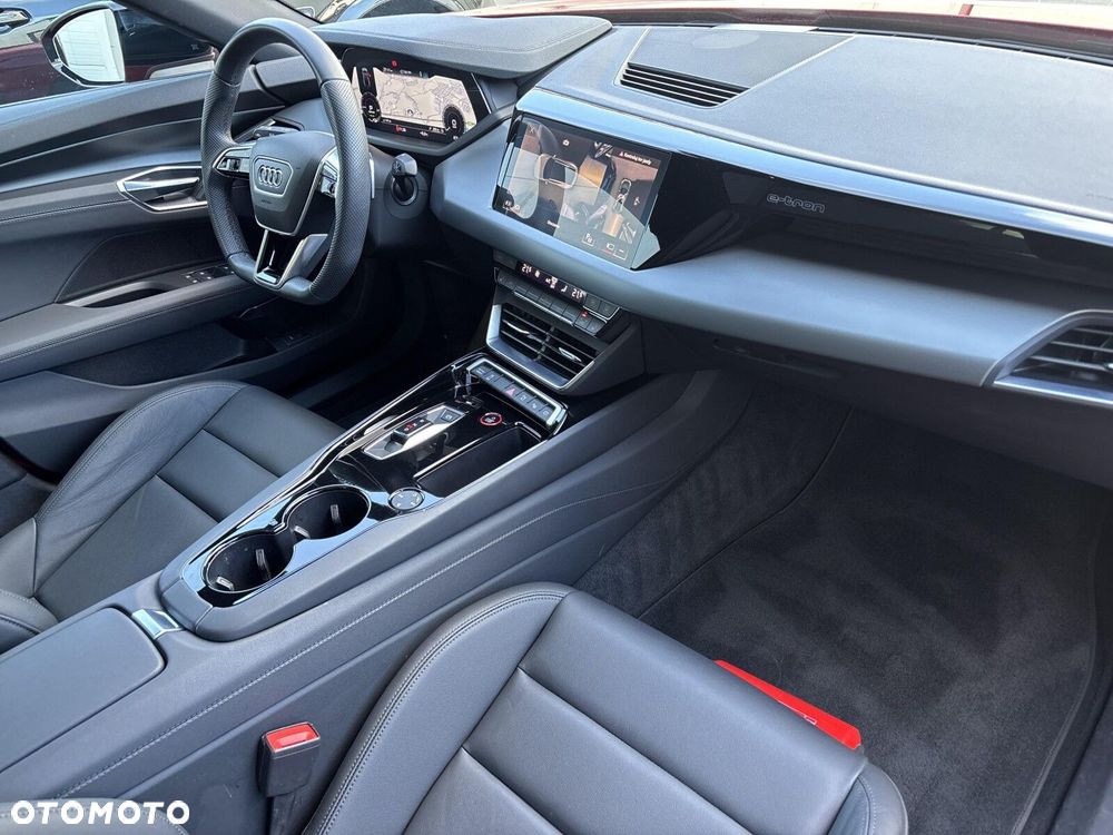 Audi e-tron GT - 35