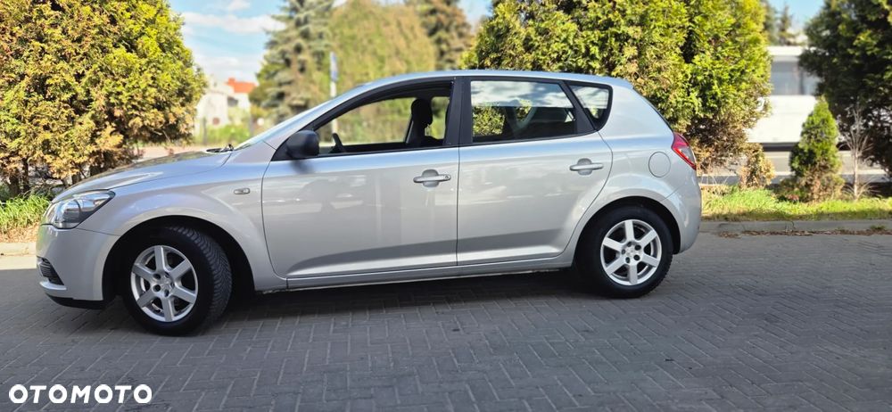 Kia Ceed 1.4 CVVT Dream-Team Edition - 7