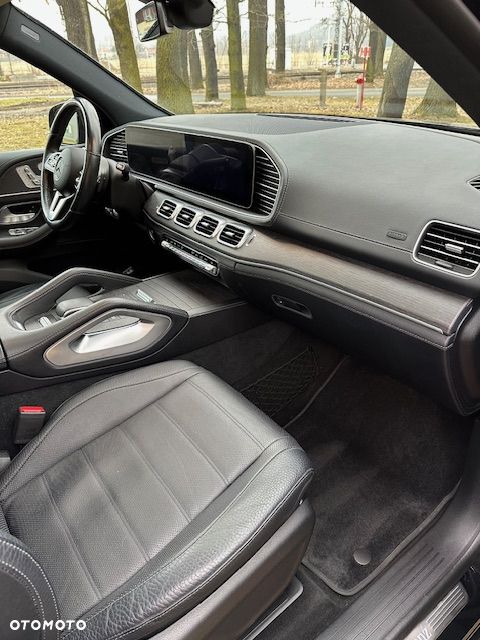 Mercedes-Benz GLE - 24