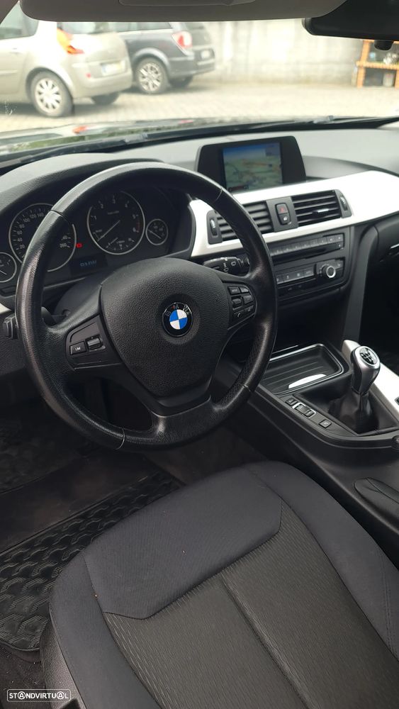 BMW 318 Gran Turismo d Sport Line - 6