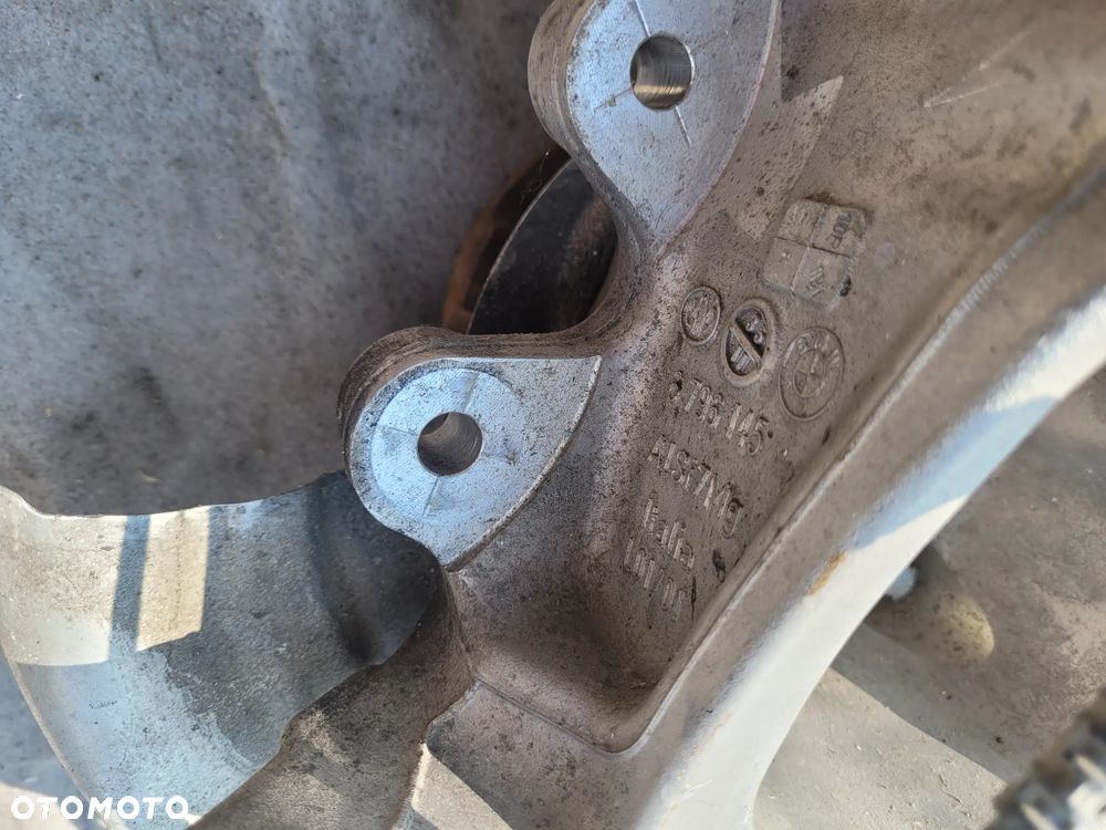 Zwrotnica piasta lewa prawa tył tylna ABS BMW F13 F12 4,0 D 6796146 6796145 - 7