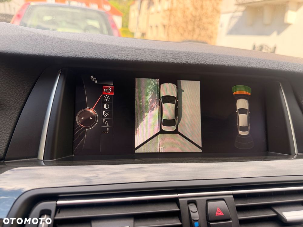 BMW Seria 5 520d xDrive Luxury Line - 13