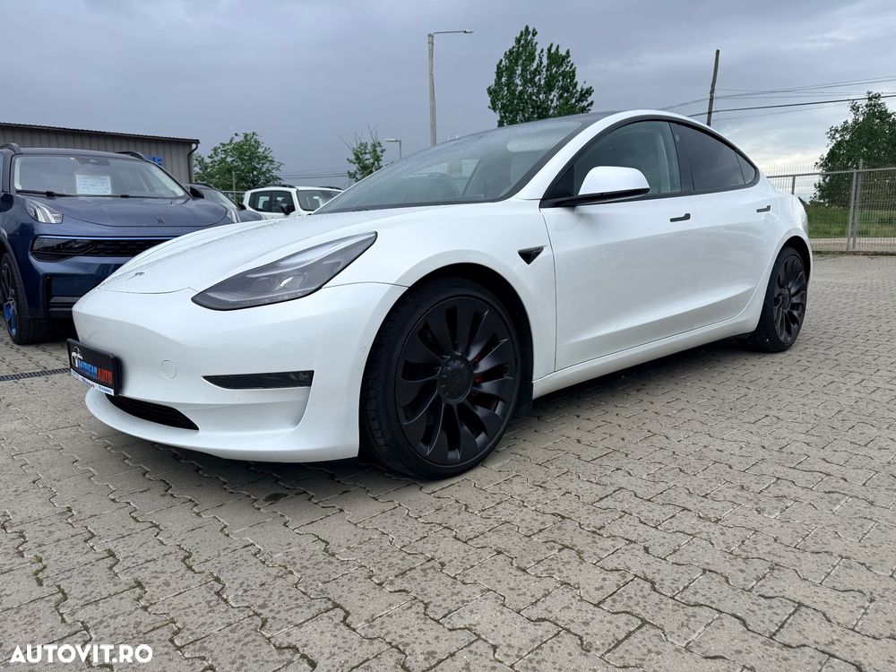 Tesla Model 3 - 2