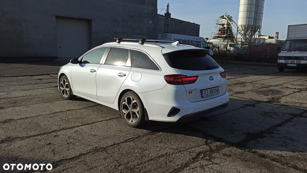 Kia Ceed 1.4 T-GDI L Business Line DCT - 4