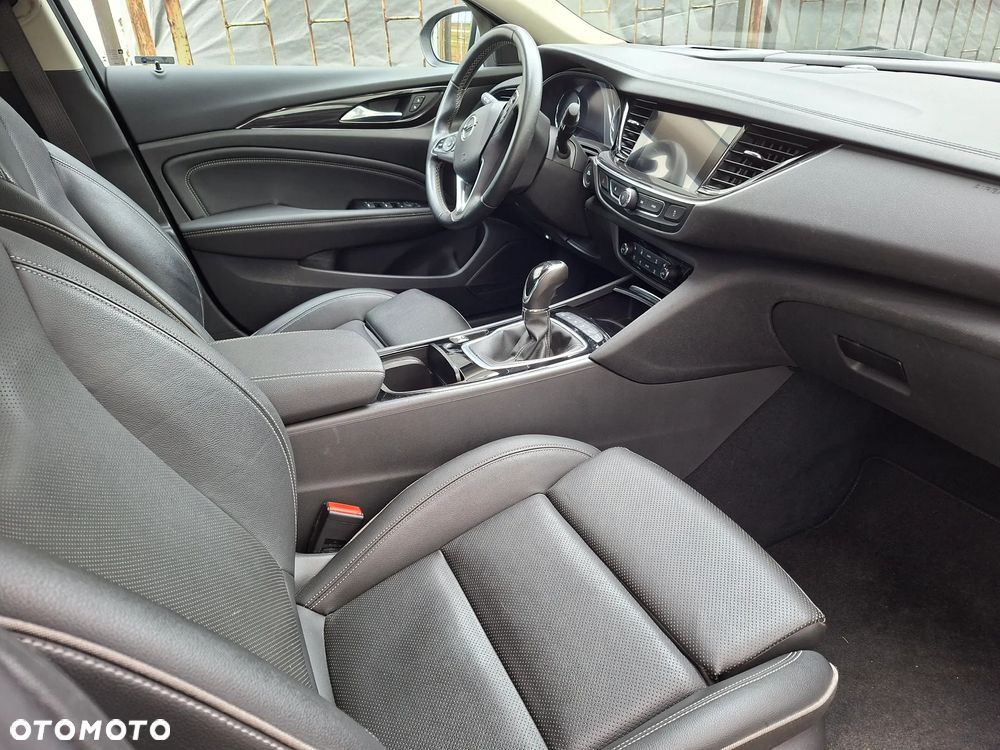 Opel Insignia Grand Sport 1.6 Diesel (118g) Dynamic - 9