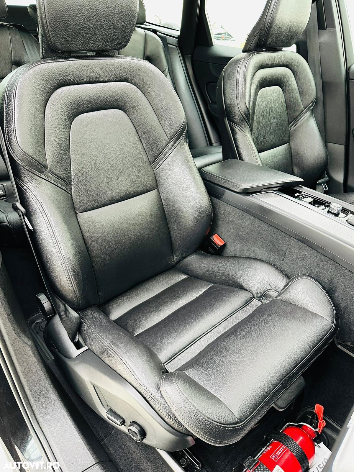 Volvo XC 60 - 25