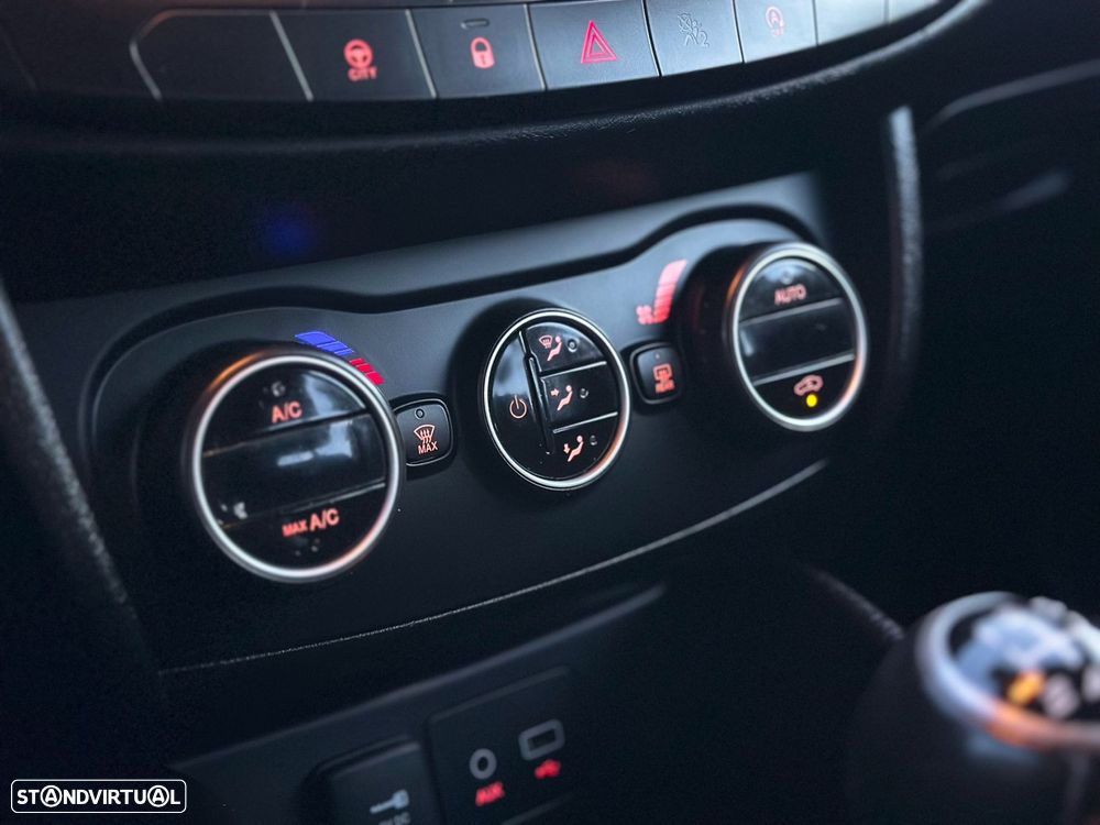 Fiat Tipo 1.3 M-Jet Easy J17 - 20