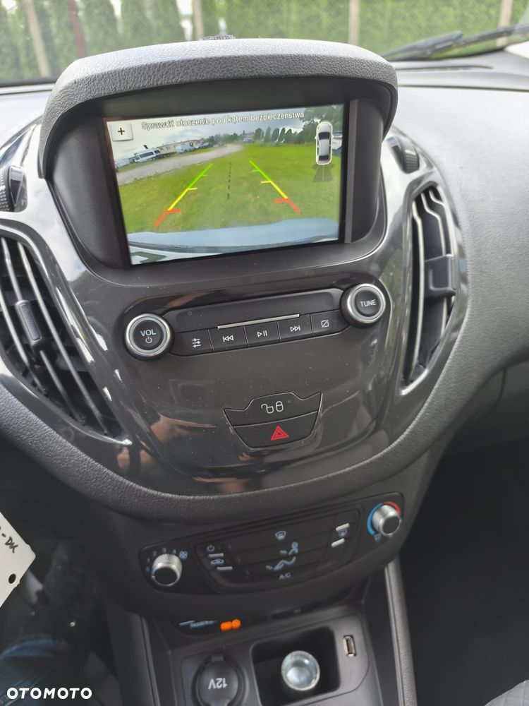 Ford Tourneo Courier 1.0 EcoBoost S&S Titanium - 18