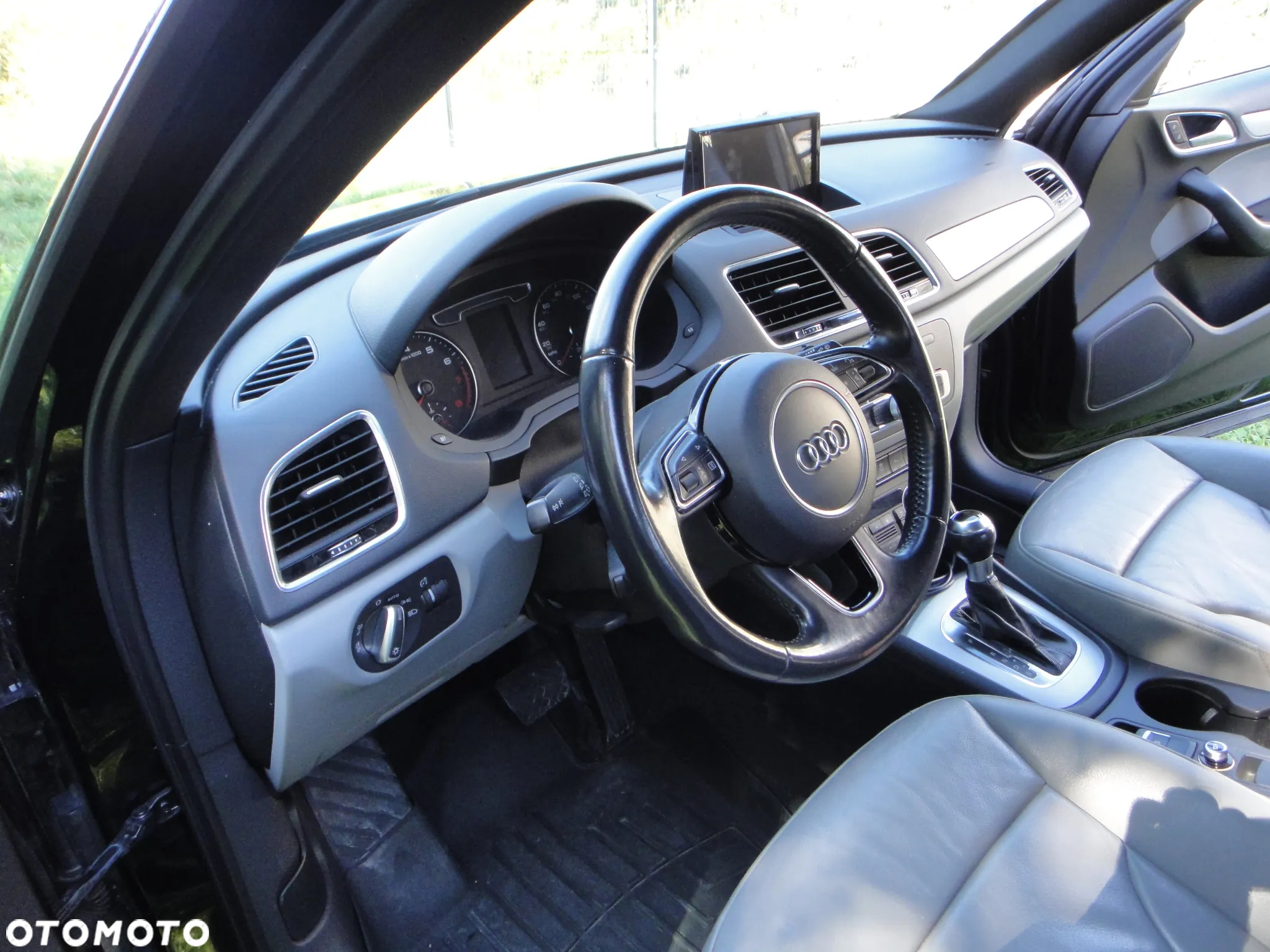Audi Q3 2.0 TFSI quattro S tronic - 16