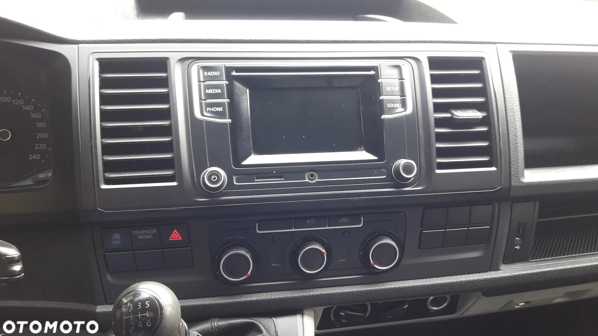 Volkswagen Caravelle 2.0 TDI L2 Highline - 9