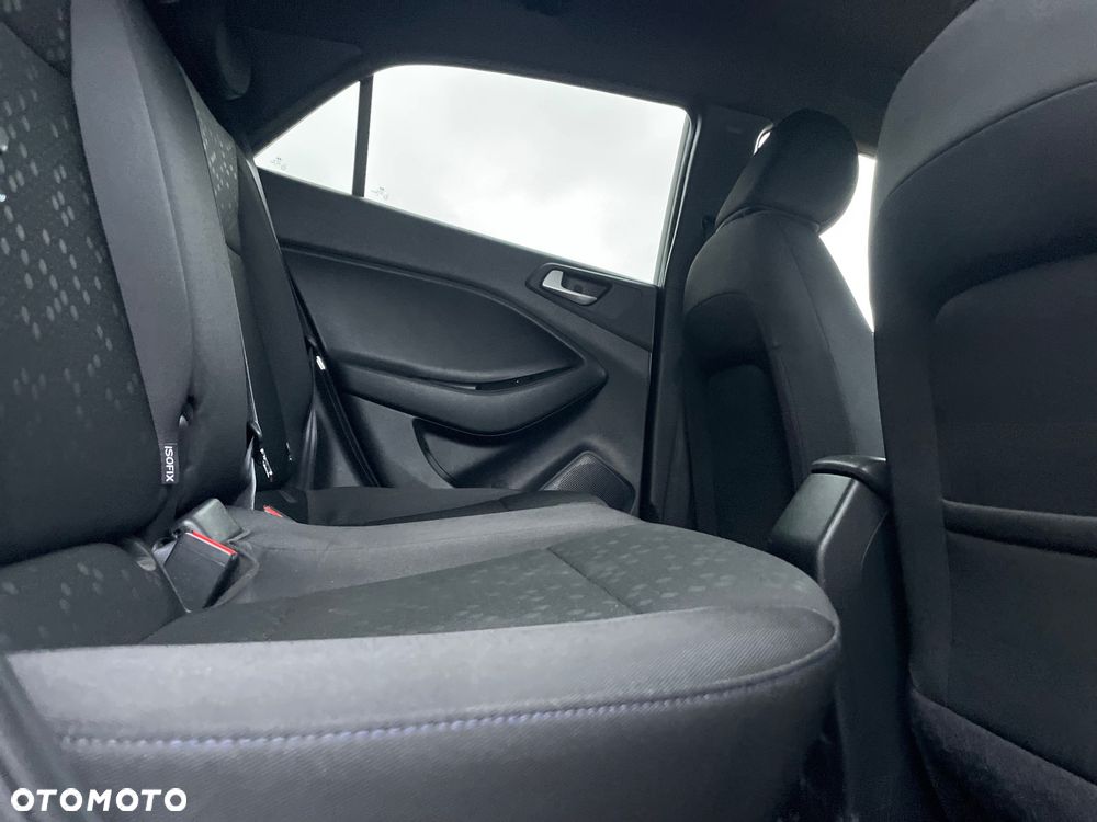 Hyundai i20 - 18
