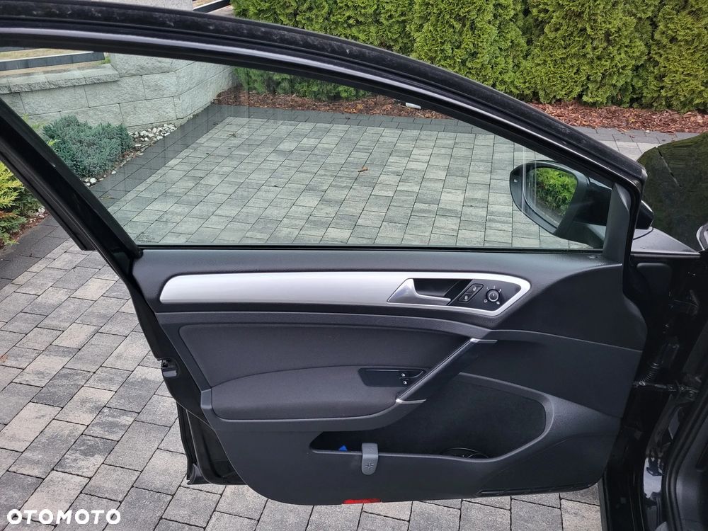 Volkswagen Golf 1.2 TSI BlueMotion Technology Cup - 14