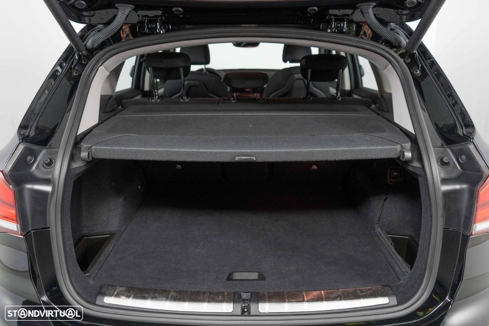 BMW X1 25 e xDrive Corporate Edition - 13