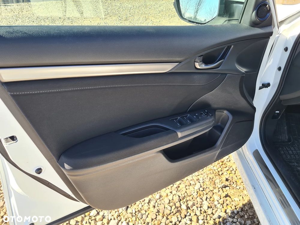 Honda Civic 1.0 T Comfort Sport Line - 17