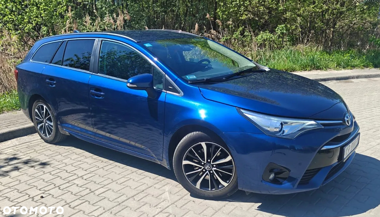 Toyota Avensis 2.0 D-4D Prestige - 4