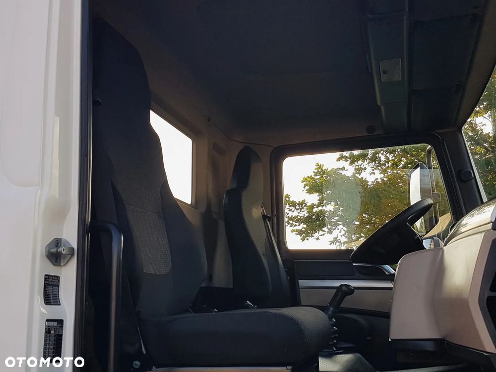 MAN TGL 12.220 HAKOWIEC 4x2 KLIMA - 10