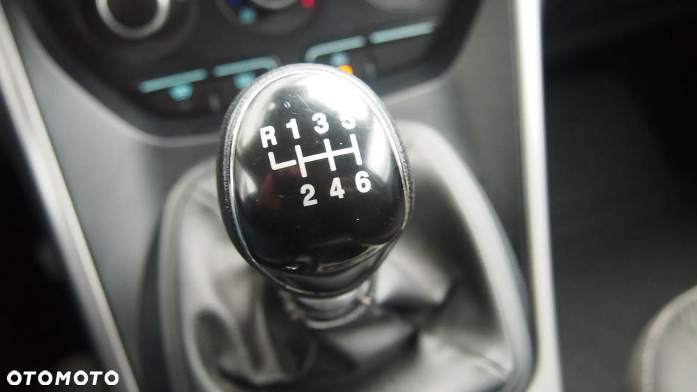 Ford Kuga 1.5 EcoBoost 2x4 SYNC - 9