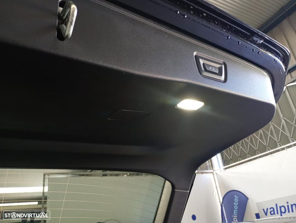 BMW 530 e Pack Desportivo M - 12