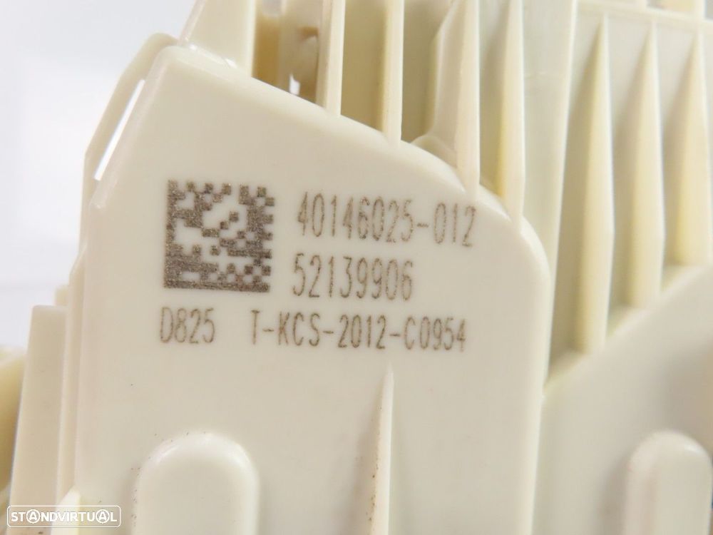 Fecho da porta Direito/Trás Usado / Original FIAT 500X (334_) 52139906 - 4