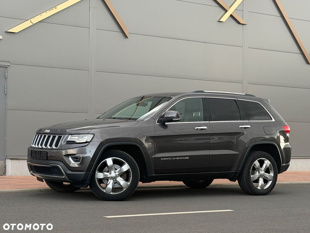 Jeep Grand Cherokee - 21