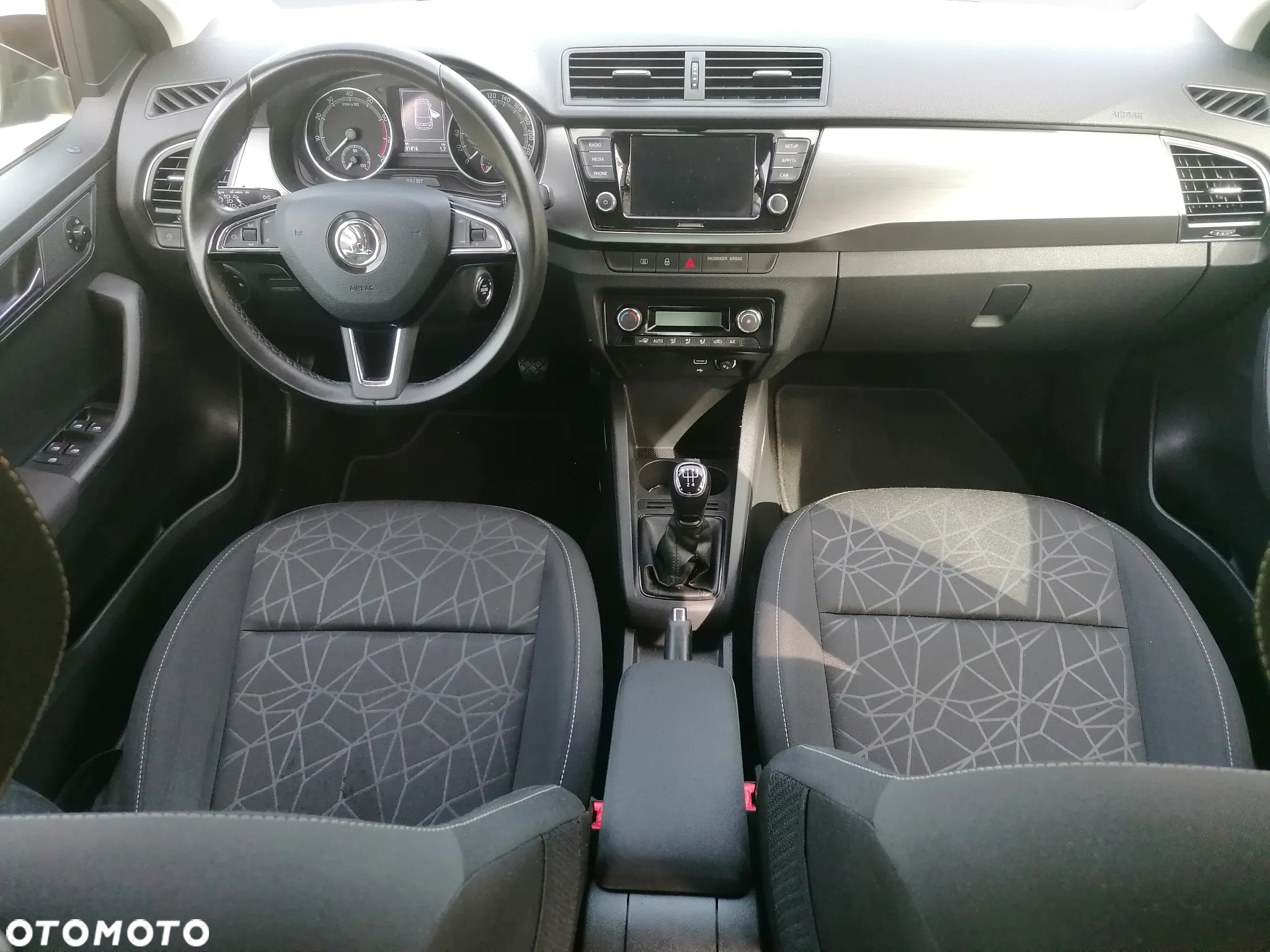 Skoda Fabia 1.0 TSI Clever - 23