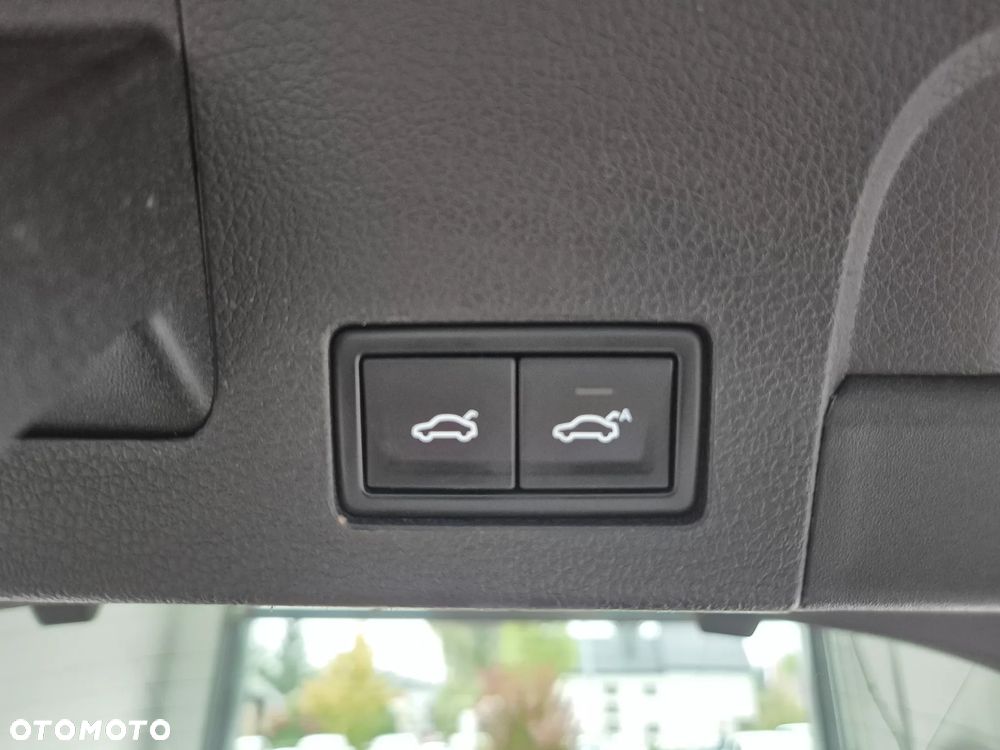 Volkswagen Arteon 2.0 TSI 4Motion R-Line DSG - 27