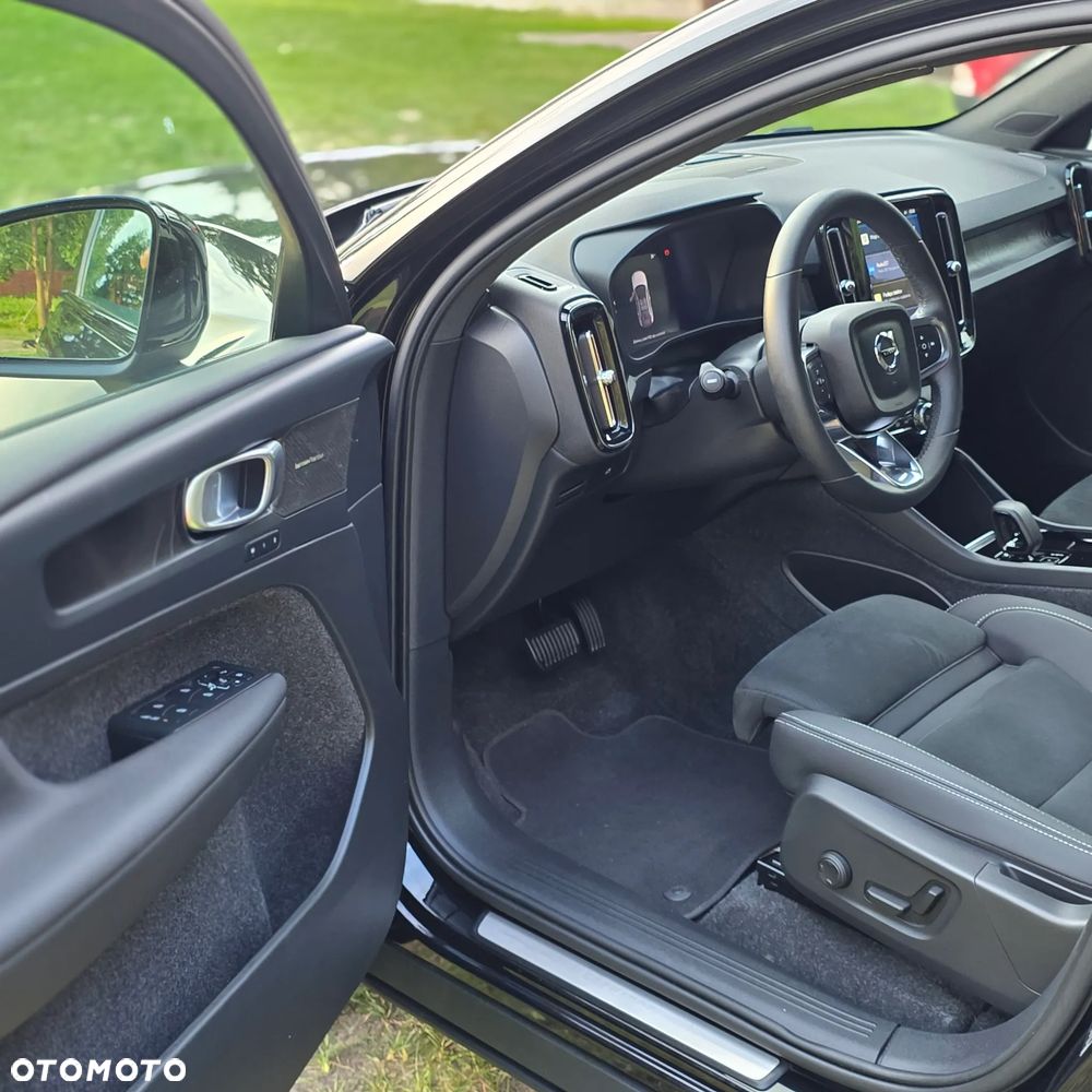 Volvo C40 Recharge 82 kWh Twin Motor Plus - 10