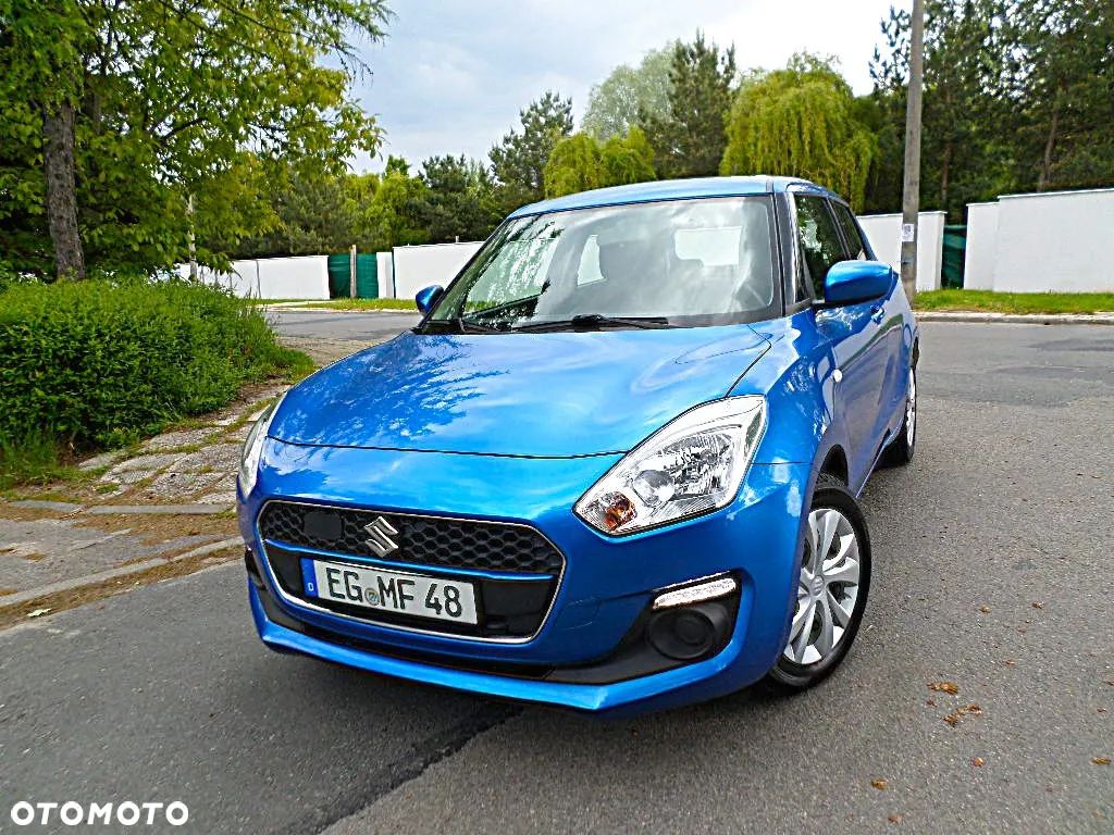 Suzuki Swift 1.2 Premium - 1