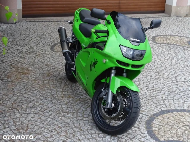 Kawasaki ZX - 22