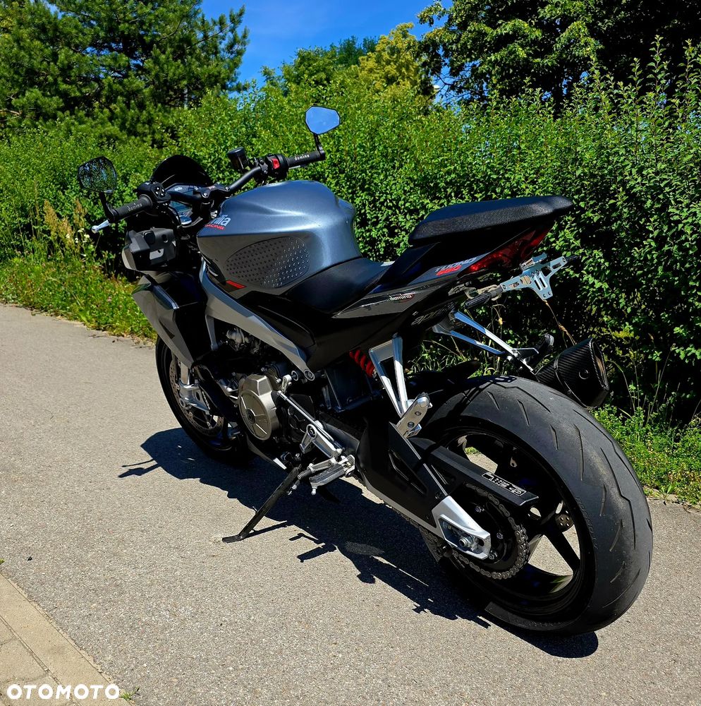 Aprilia Tuono - 9