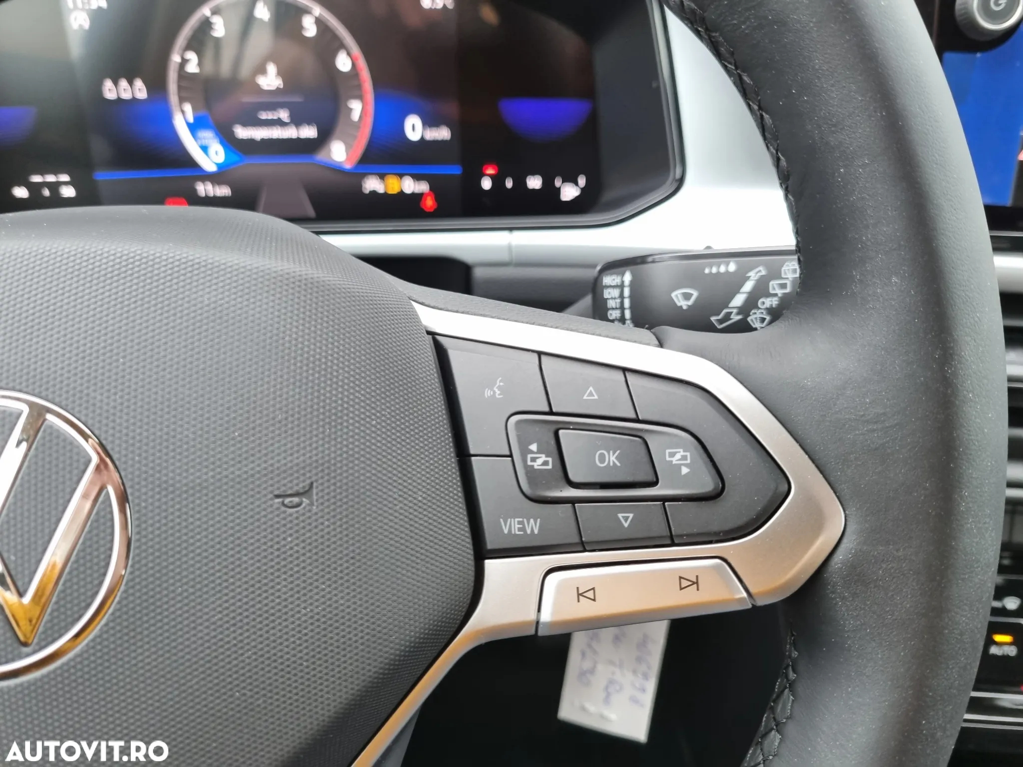 Volkswagen T-ROC 1.0 TSI Life - 17