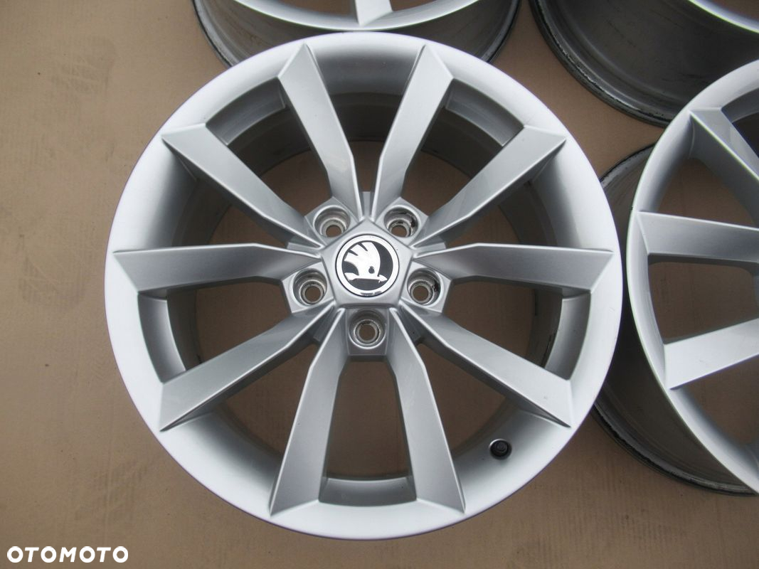 ALUFELGI 4szt R17 SKODA YETI,OCTAVIA ,SUPER B, VW GOLF,AUDI A3.A4,SEAT LEON - 2