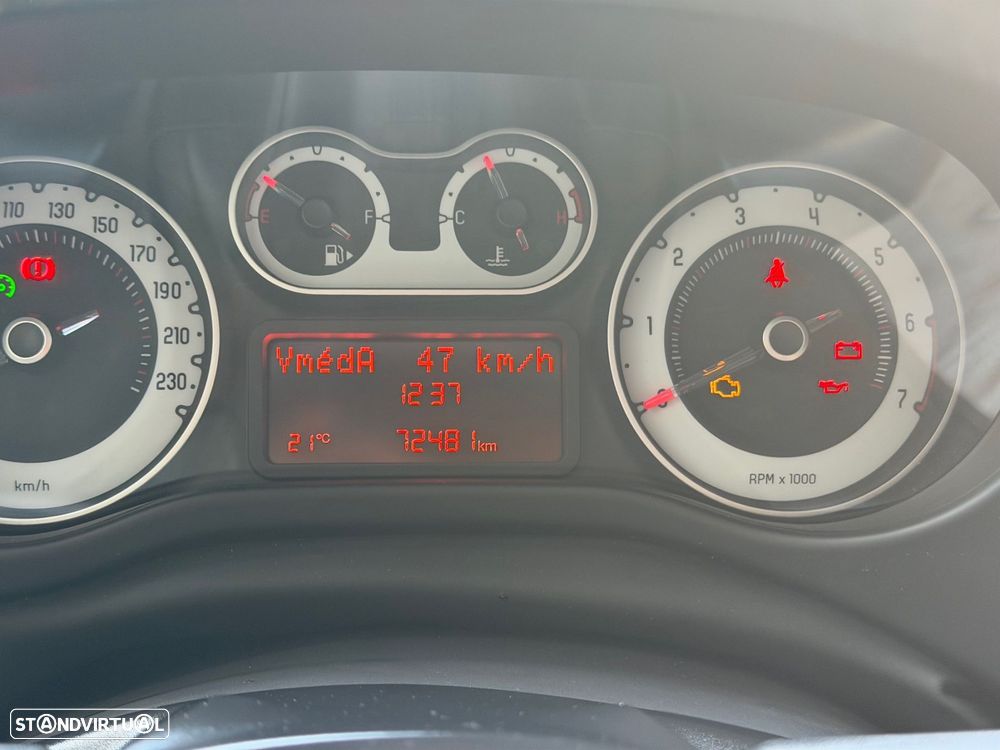 Fiat 500L 0.9 TwinAir S&S Trekking - 36