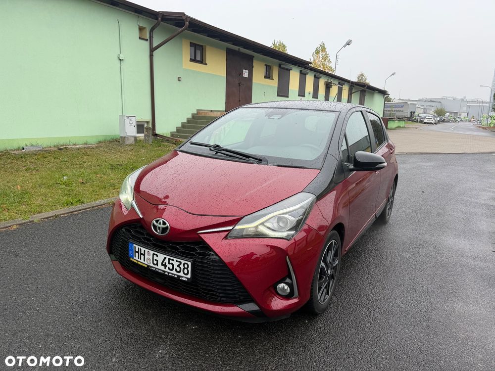 Toyota Yaris 2017 photo 2