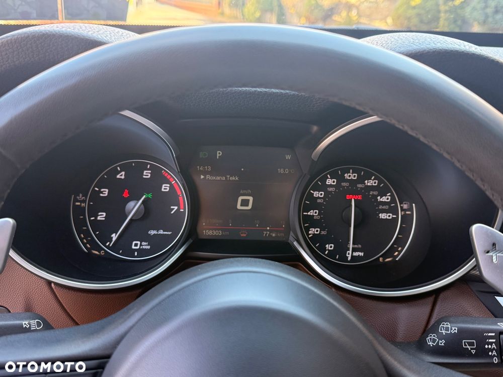 Alfa Romeo Stelvio 2.0 Turbo 16V AT8-Q4 Ti - 25