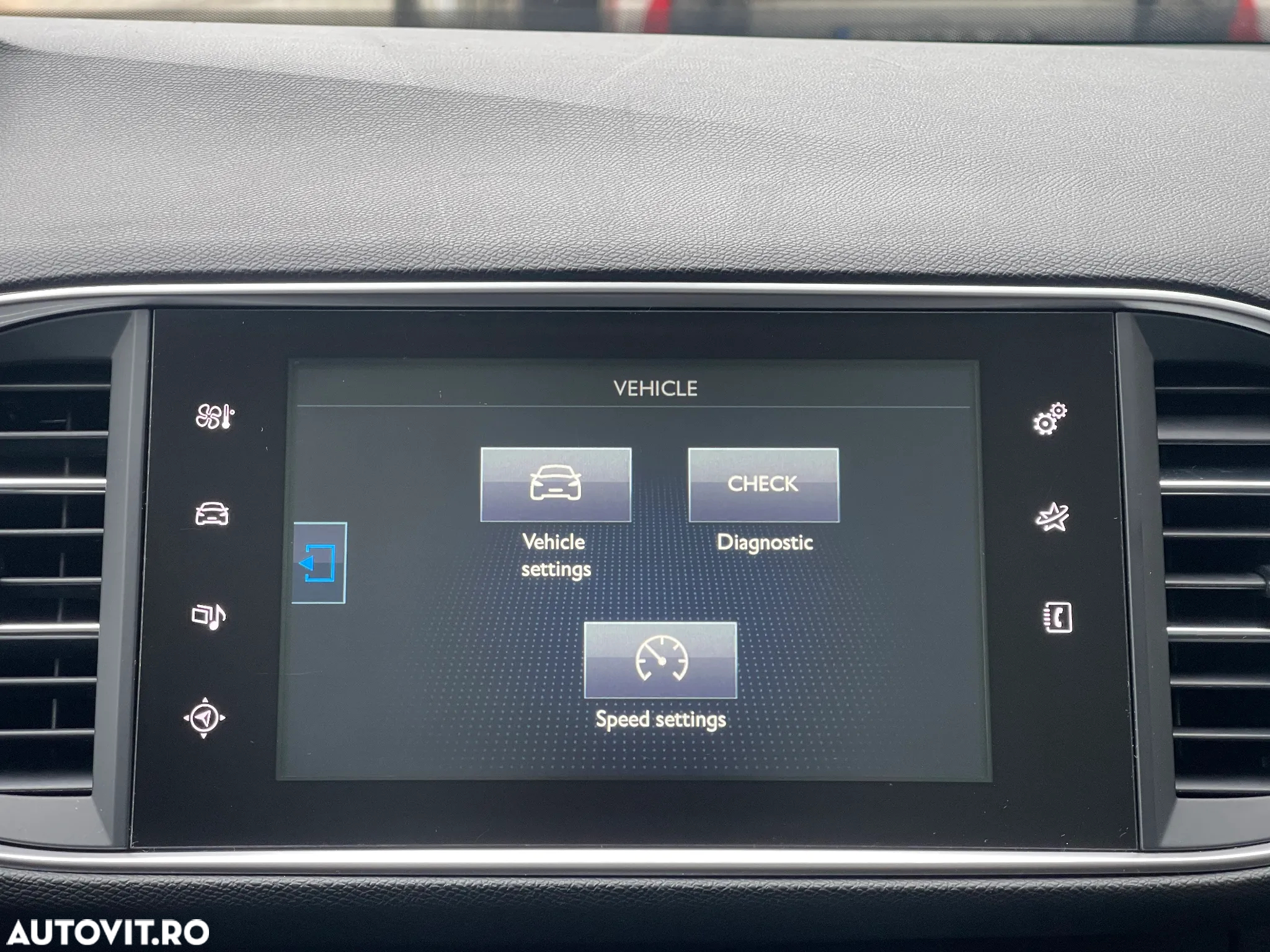 Peugeot 308 SW BlueHDi 120 Stop & Start Business-Line - 34