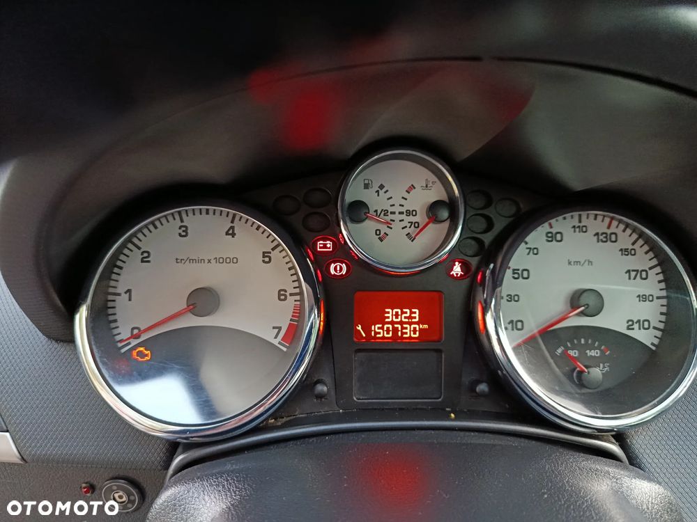 Peugeot 207 1.6 - 21