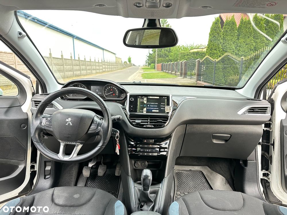 Peugeot 208 1.2 PureTech Allure - 14