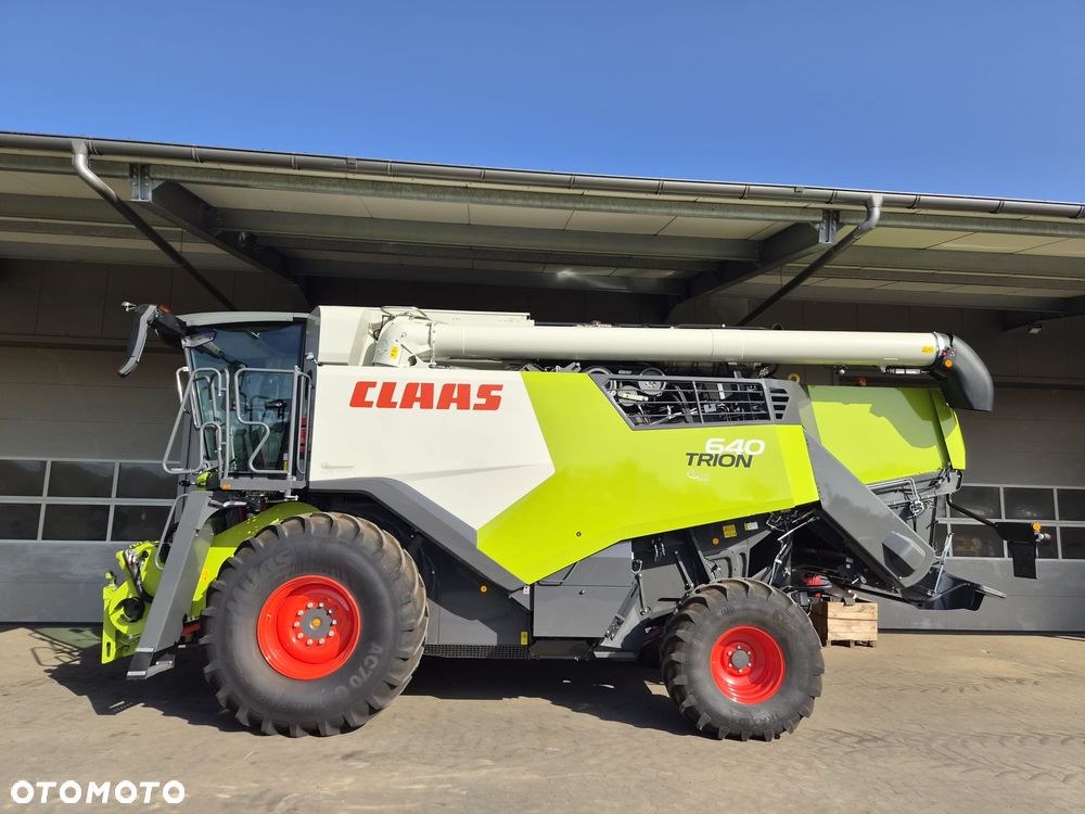Claas Trion 640 - 13