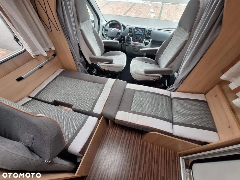 Carado T344 półintegra klimatyzacja - 8