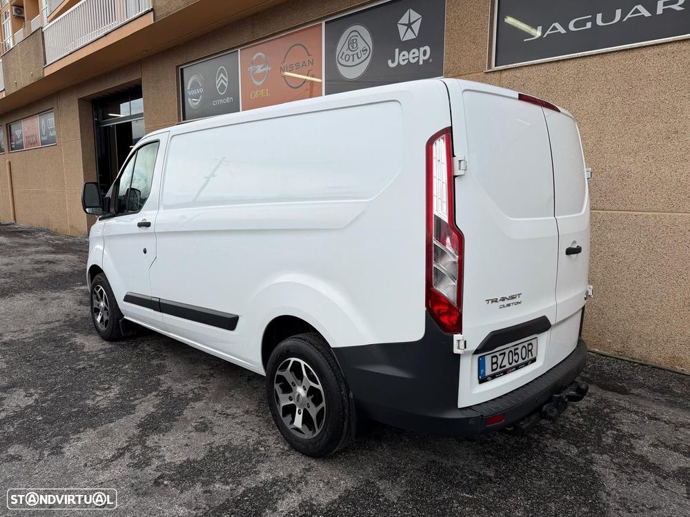 Ford Transit Custom 2.0 TDCI L2H1 baixo ambiente - 11