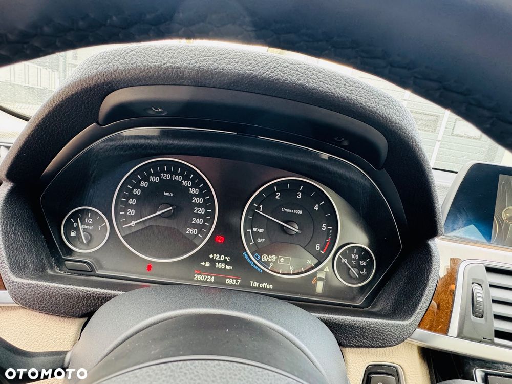 BMW Seria 3 318d Sport Line - 16