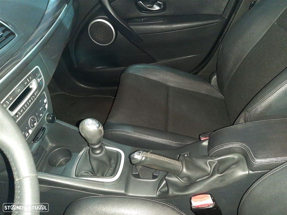 Renault Mégane Sport Tourer 1.5 dCi Dynamique S - 21