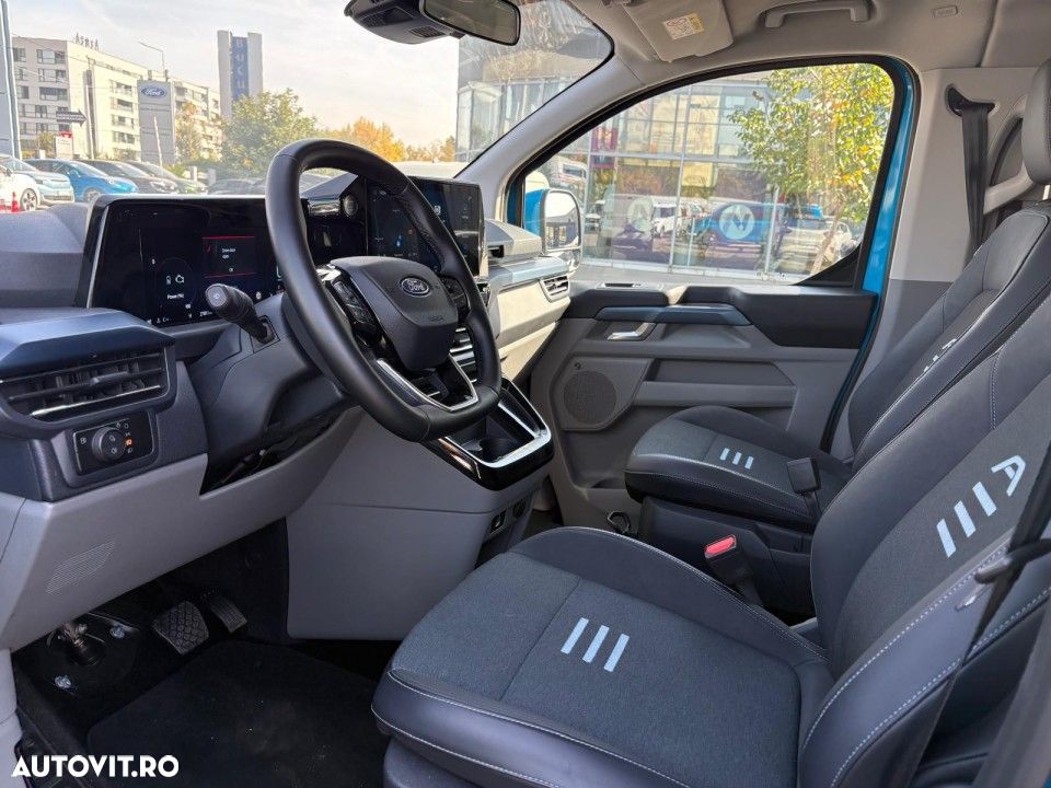 Ford Tourneo Custom - 15