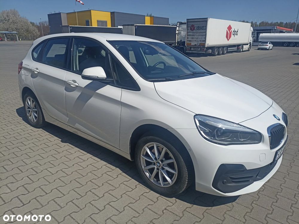 BMW Seria 2 218d - 22