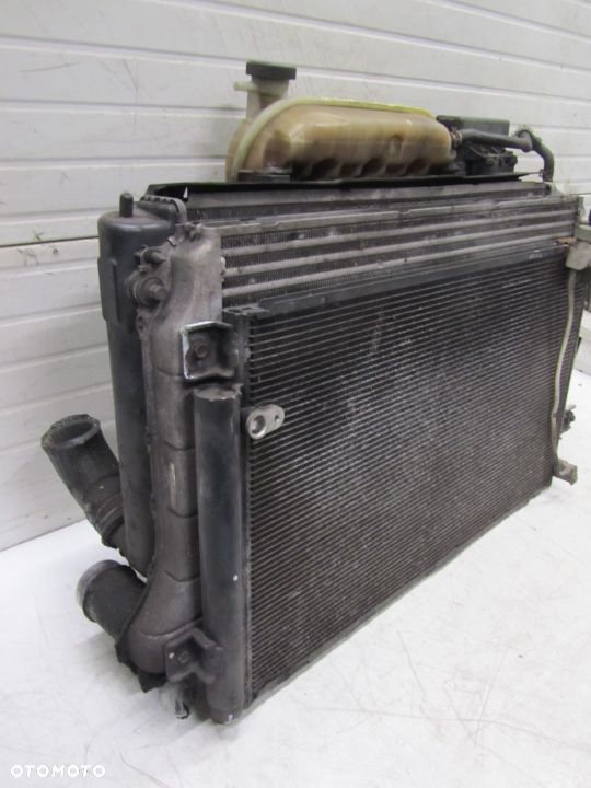 corolla verso II 2.2D komplet chłodnic-wentylatory - 6