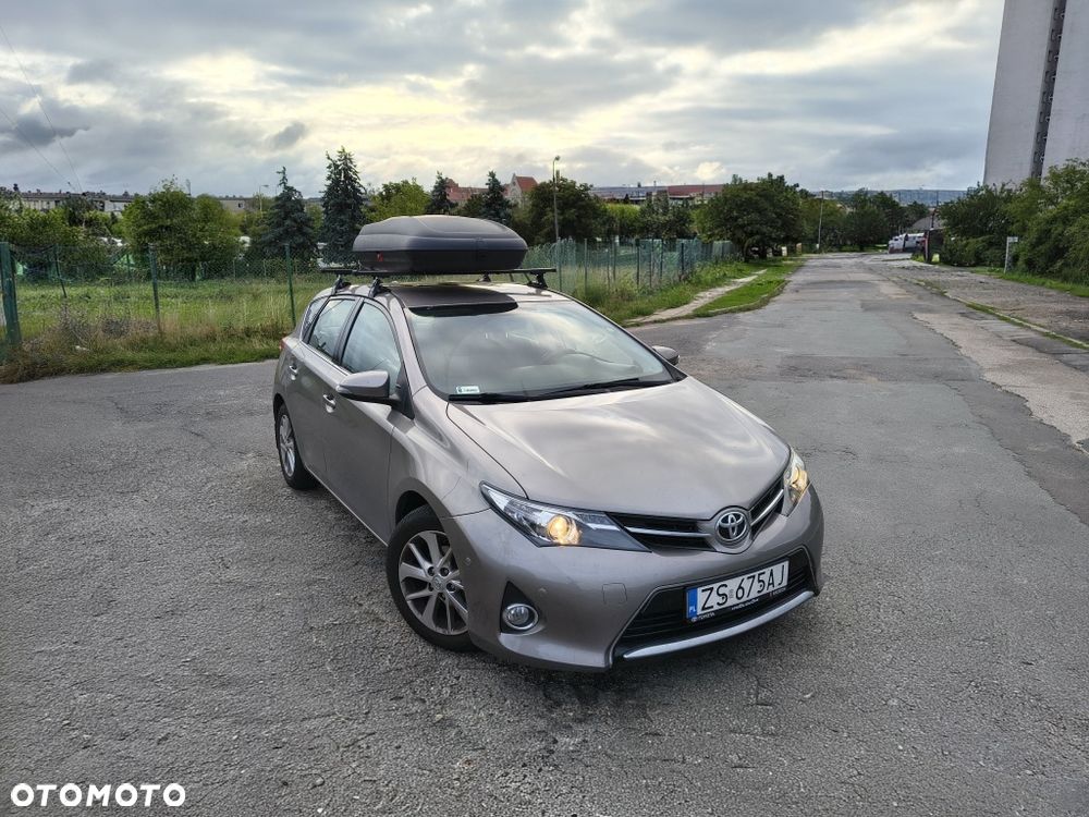 Toyota Auris - 1